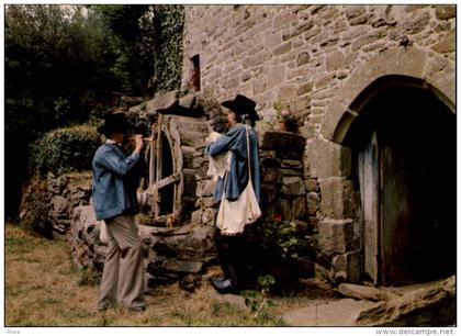 29 - LA FORET-FOUESNANT - cercle celtique - sonneurs
