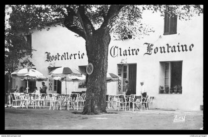 Cp Dentelée - LA GARDE FREINET - L'Hostellerie Claire Fontaine - Animée - Edit. TARDY - 1961