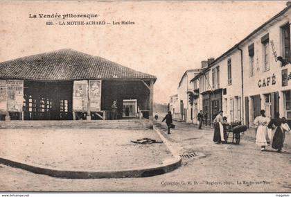 La Mothe Achard : les halles