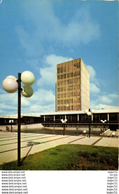 La queue en brie - la mairie