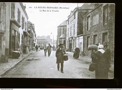 LA ROCHE BERNARD                   JLM