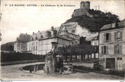 CPA La roche guyon le chateau et la fontaine