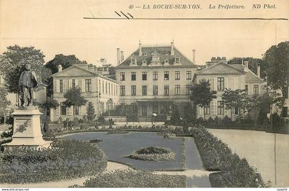 CPA La Roche sur Yon La Prefecture