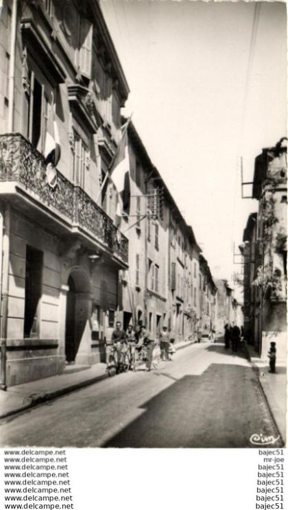 La Roquebrussanne - l'hôtel de ville