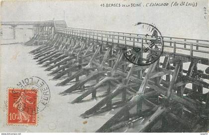 CPA Berges de la Seine L'Estacade Ile St Louis