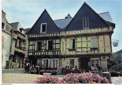 56 LA TRINITE SUR MER PORT DE LA TRINITE SUR MER