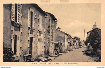 LA VILLEDIEU DU CLAIN - Rue Principale - très bon état
