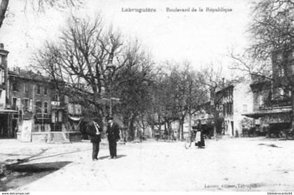 D81 TARN - LABRUGUIERE < vue animée du BOULEVARD DE LA REPUBLIQUE