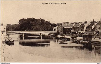 CPA LAGNY-sur-MARNE Bords de la Marne (1329729)