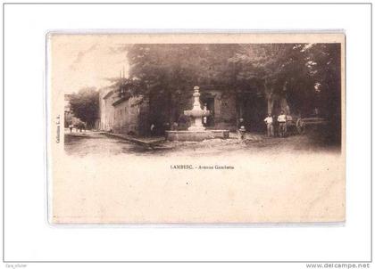 13 LAMBESC Avenue Gambetta, animée, Fontaine, ed LA, dos 1900