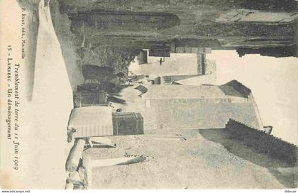 13 - Lambesc - Tremblement de terre du 11 juin 1909 - Un déménagement - Animée - CPA - Voir Scans Recto-Verso