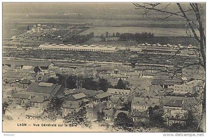 -ref-N149 - aisne - laon - vue generale sur la gare - gares - lignes de chemins de fer - train - trains -