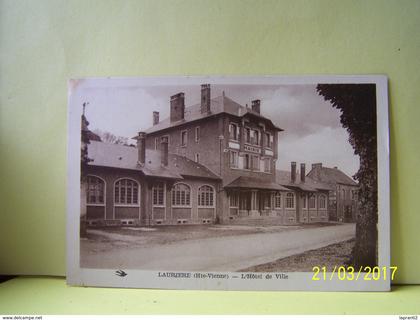 LAURIERE (HAUTE-VIENNE) L'HOTEL DE VILLE