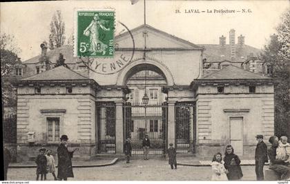 CPA Laval La Prefecture