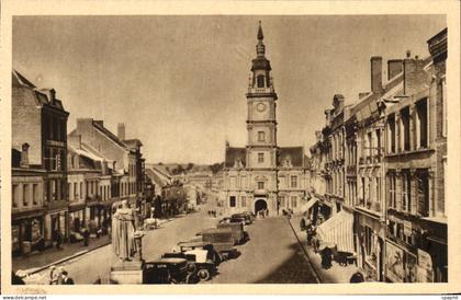 CPA Le Cateau Grand Place et Hotel de Ville