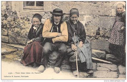 Le Faouet  Faouet   56     Trois bon vieux du Faouet