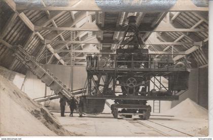 76 - LE GRAND QUEVILLY - Ouvriers de l' Usine (carte photo)
