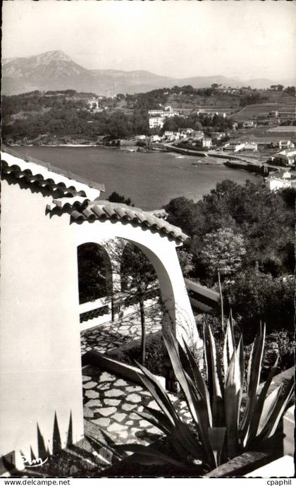 Le Pradet CPSM Plage de la Garonne Le Coudon