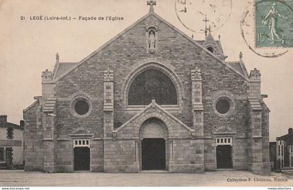 Legé (44 - Loire Atlantique) Façade de l'Eglise