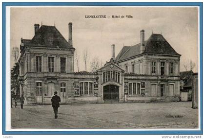 86 - LENCLOITRE -- Hôtel de Ville