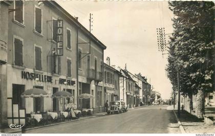 CPA Les Abrets 38/77