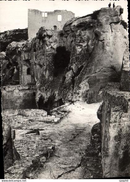 CPM Les Baux De Provence Ruines de l'ancien Chateau