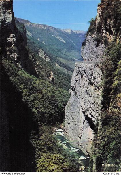 26 LES GRANDS GOULETS LES GRANDS GOULETS