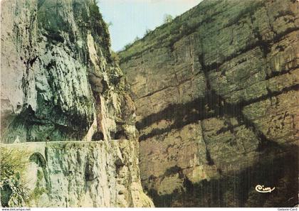 26 LES GRANDS GOULETS LES GRANDS GOULETS