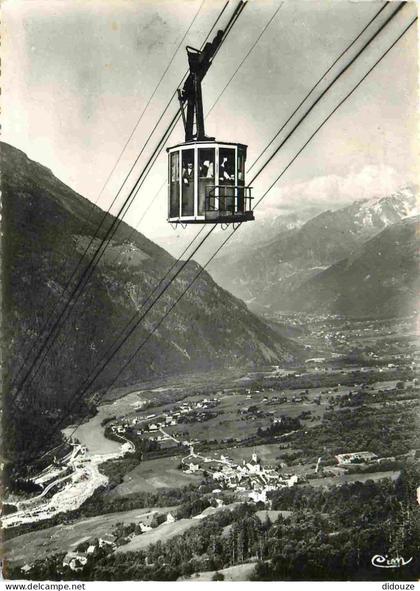 74 - Les Houches - Le Téléphériques des Houches-Bellevue - Animée - Mention Photographie Véritable - Carte dentelée - CP