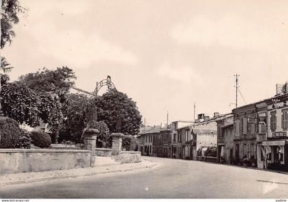 carte postale 09. Lezat sur Leze  très beau plan