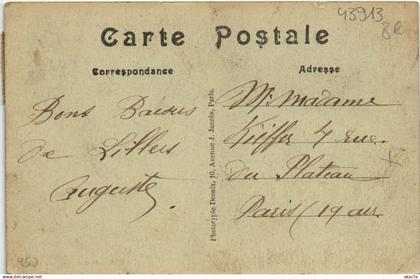 CPA LILLERS-La Place de la Mairie (43913)