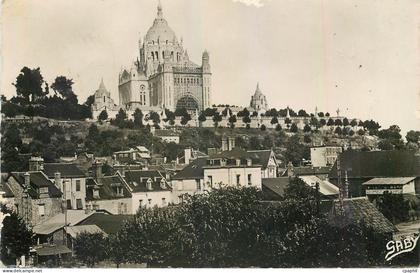 CPM Lisieux Calvados La Basilique