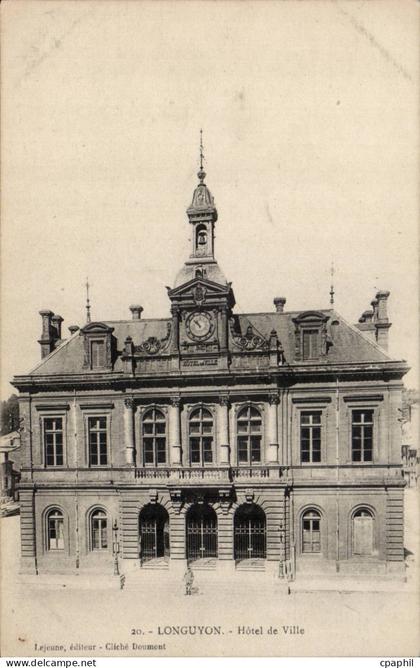 Longuyon - Hotel de Vile - CPA