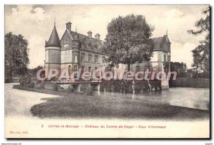 CPA Lorrez le Bocage chateau du Comte de Segur Cour d'Honneur pont