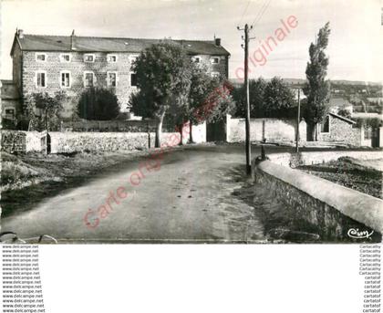 43.  LOUDES .  Colonie de vacances .