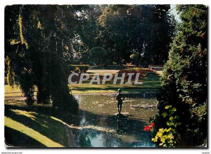 CPM Louviers Eure Le jardin public