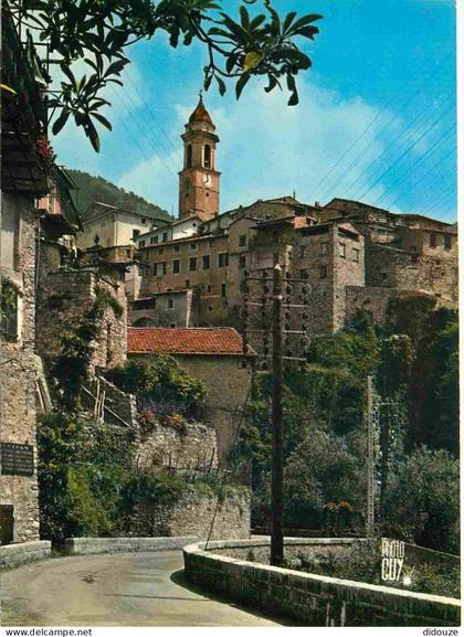 06 - Lucéram - Vieilles maisons entourant le clocher de l'Eglise - CPM - Voir Scans Recto-Verso