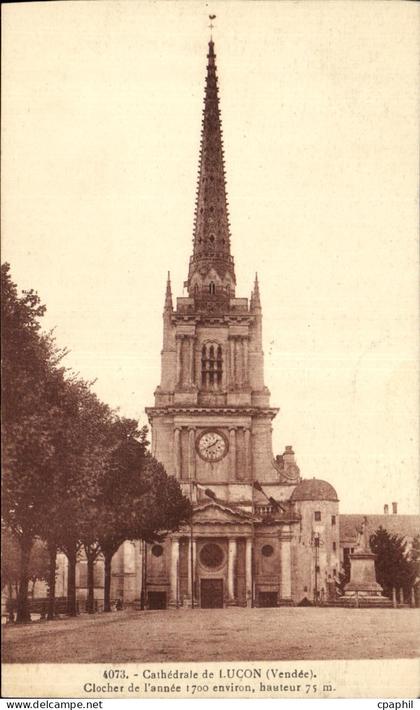 CPA Lucon Cathedrale de Clocher de l annee 1700