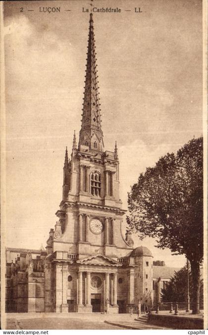 CPA Lucon la catherale