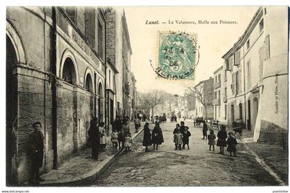 FRANCE carte postale Lunel, le Valatoura, Halles aux poissons. TB.