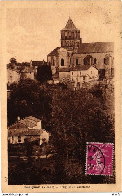 CPA LUSIGNAN - L'Église et Vauchiron (365867)