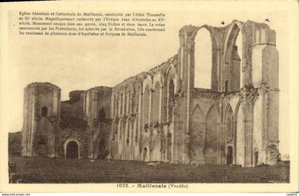 CPA Maillezais Vendee Eglise Abbatiale de Maillezais