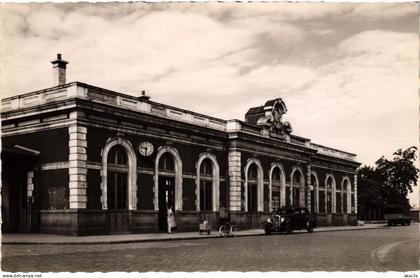 CPA MANTES-la-JOLIE La Gare de Mantes-Gassicourt (1385330)