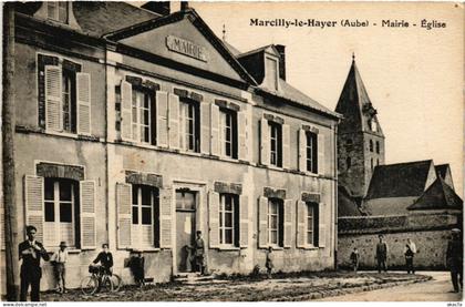 CPA MARCILLY-le-HAYER Mairie Église (863175)