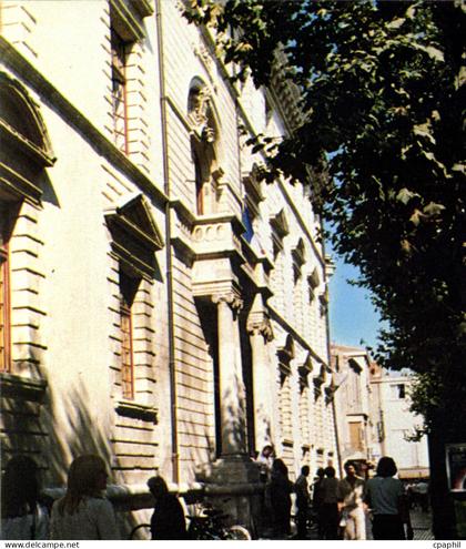 CPSM Marignane Le Cours Mirabeau Et I'Hotel De Ville
