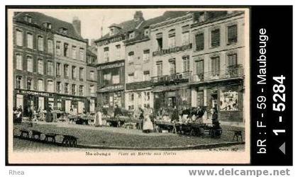 59 Maubeuge - Maubeuge - Place du Marché aux Herbes - marche - marche place du marche auxherb /  D59D  K59392K  C59392C