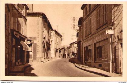 MAUZE-sur-le-MIGNON - La grande Rue (Centre)