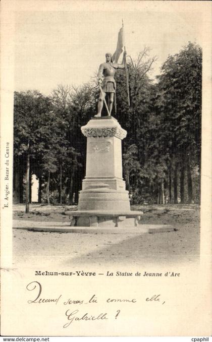 CPA Mehun sur Yevre La Statue de Jeanne d Arc