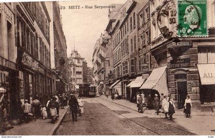 METZ RUE SERPENOISE (TRAMWAY)