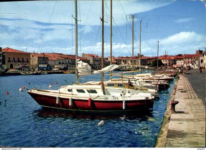 CPM Meze Herault le port